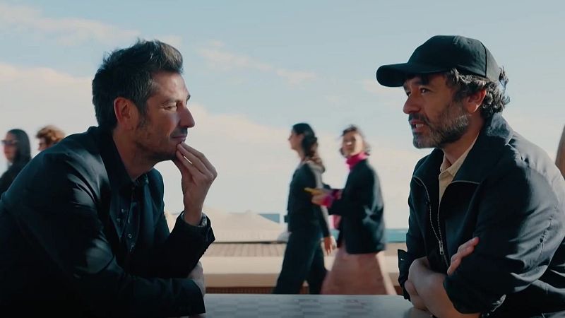 Sorogoyen, en la víspera de la presentación de 'El ser querido' en Cannes - Telediario 2 | Ver vídeo