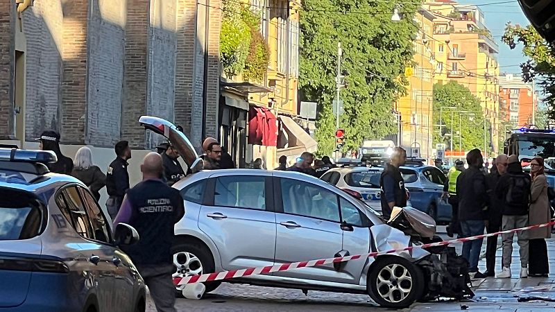 Al menos ocho heridos en un atropello múltiple en Módena - Fin de semana 24h | Ver