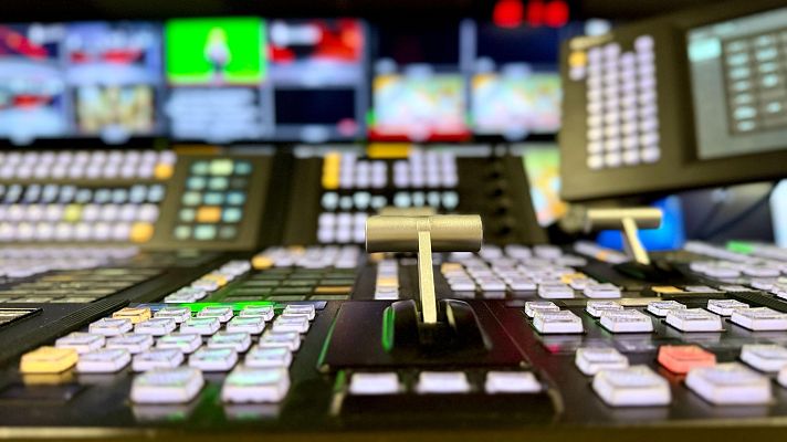 Telediario Fin de Semana - 17M, Andalucía decide: sigue el minuto a minuto en RTVE, RNE y RTVE.es