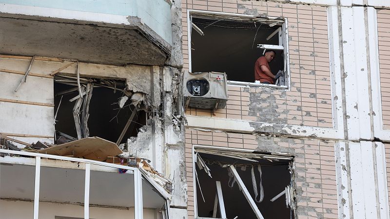 Ataque masivo con drones de Ucrania a Rusia | Ver