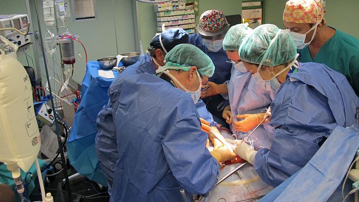 Noticias Murcia - El Virgen de la Arrixaca,  primer hospital en trasplantes de donantes que padecían un cáncer cerebral