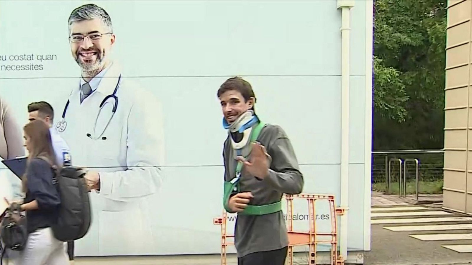 Álex Márquex sale del hospital tras su accidente | Ver
