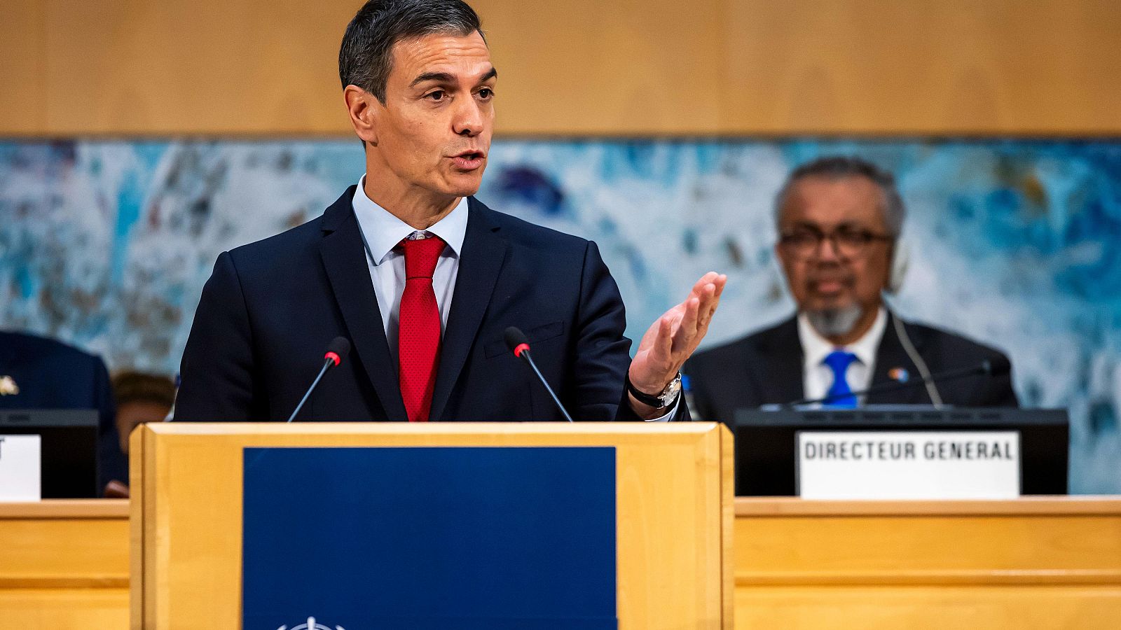 Sánchez esquiva a los periodistas y no valora el resultado del PSOE en Andalucía
