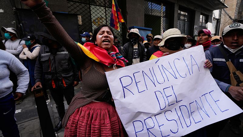 Las protestas en Bolivia llegan a La Paz con enfrentamientos entre manifestantes y policías | Ver ahora