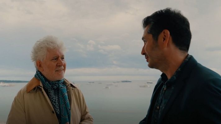 Telediario 2 - Almodóvar lucha por la Palma de Oro con 'Amarga Navidad'
