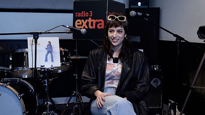 Luces fuera - Nat Simons; a la contra