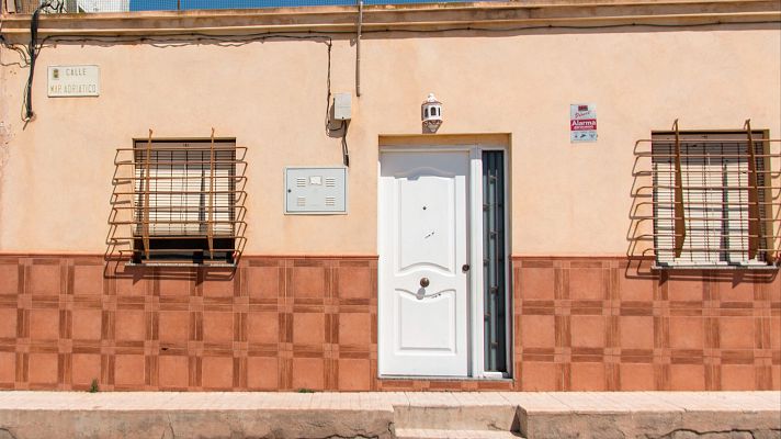 Telediario 1 - Dos muertos y cuatro heridos en un tiroteo en El Ejido, Almería