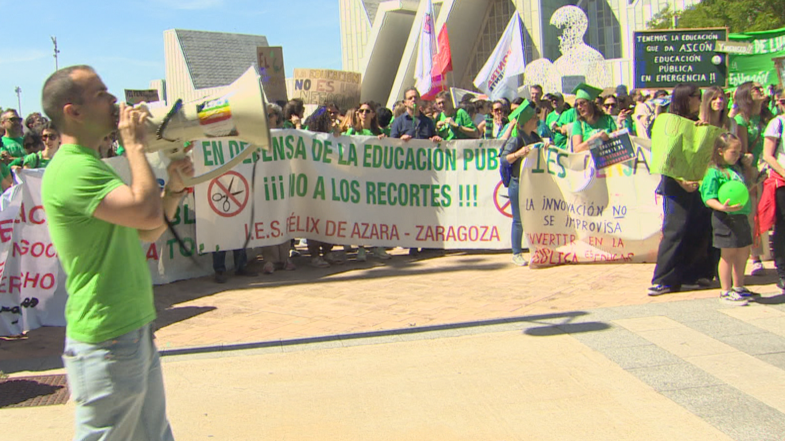 Huelga de pública pública en Aragón contra la concertación del bachillerato - Noticias Aragón | Ver