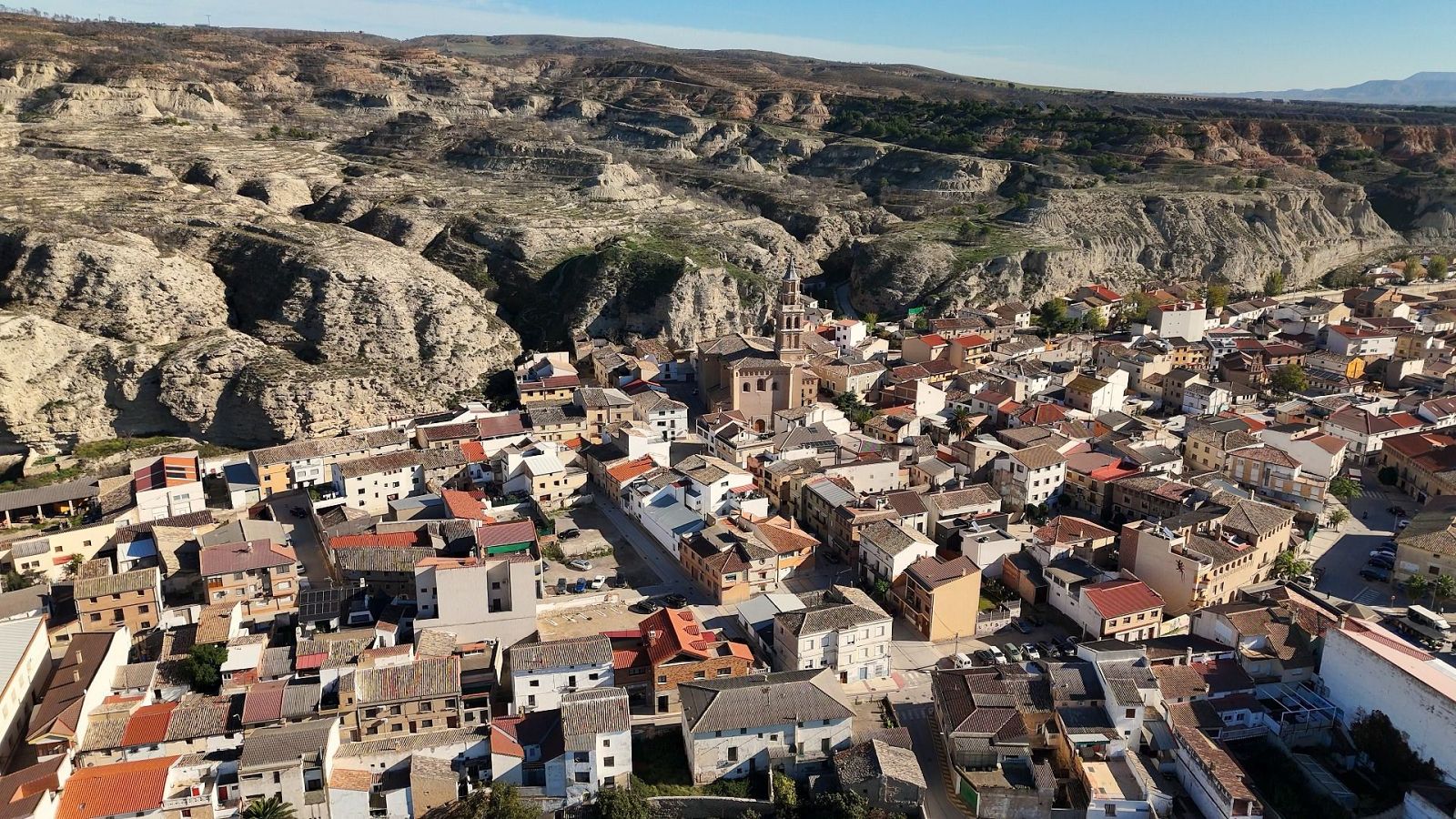 Arguedas rechaza el asesinato de su vecina, Saida El Yousif - Telenavarra | Ver