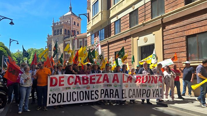 Noticias de Castilla y León - El campo protesta en Valladolid y alerta de un posible abandono masivo de tierras
