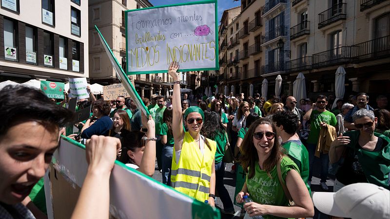Las protestas del profesorado llegan a Aragón | Ver