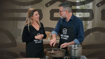 Penne bolo�esa, dosis de nostalgia y Sarah Santaolalla: Valeria Ros se luce en 'H�ctor de comer'