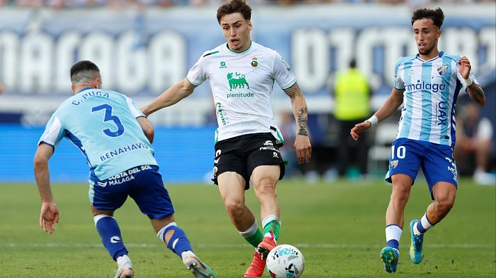 Resúmenes de LaLiga - Málaga CF - Real Racing Club Santander: resumen del partido de la 41ª jornada de Liga | Segunda