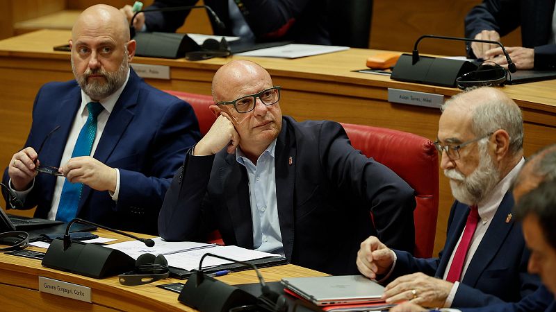 Gimeno augura dificultades en la educación pública por la ley de UPN - Telenavarra | Ver