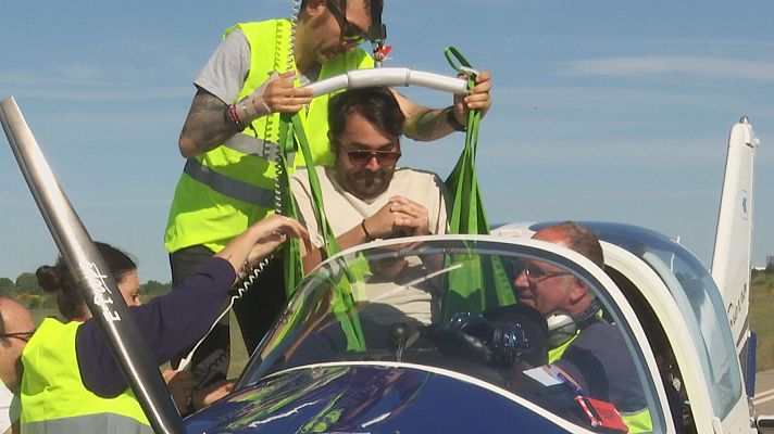 Noticias de Castilla y León - "No quería morirme sin volar": los 'bautizos de aire' en León cumplen sueños
