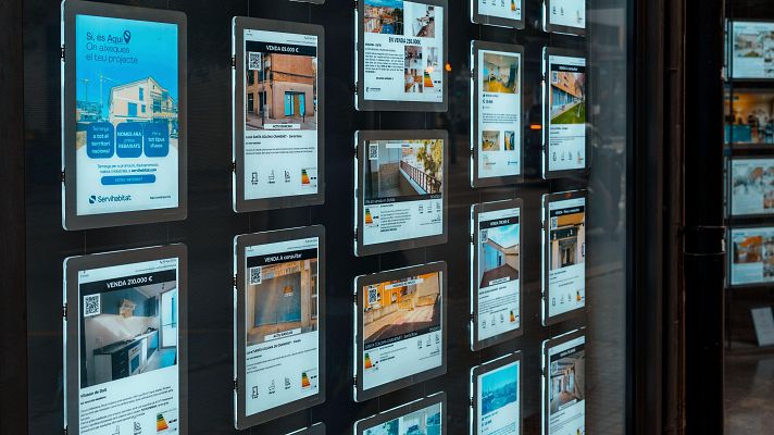 Telediario 2 - ¿Quién compra la vivienda en España? El 30% de las compraventas se realiza sin financiación