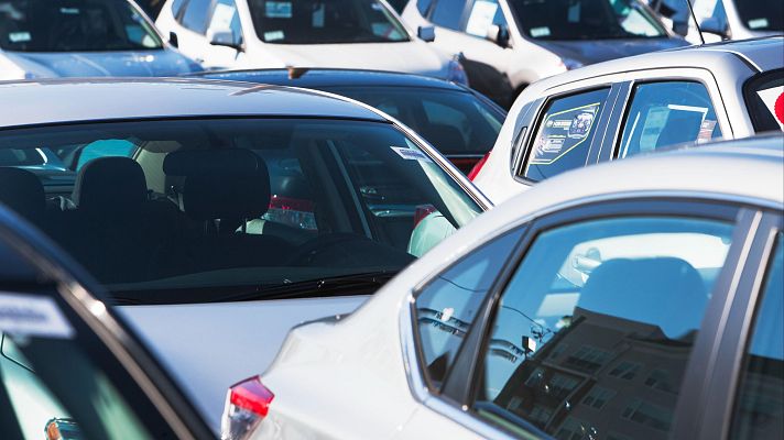 Telediario 2 - Los accidentes por calor en el interior de los coches, un problema grave todos los veranos