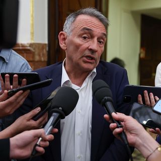 Santiago (IU): "Zapatero se ha buscado problemas por mediar en Venezuela"