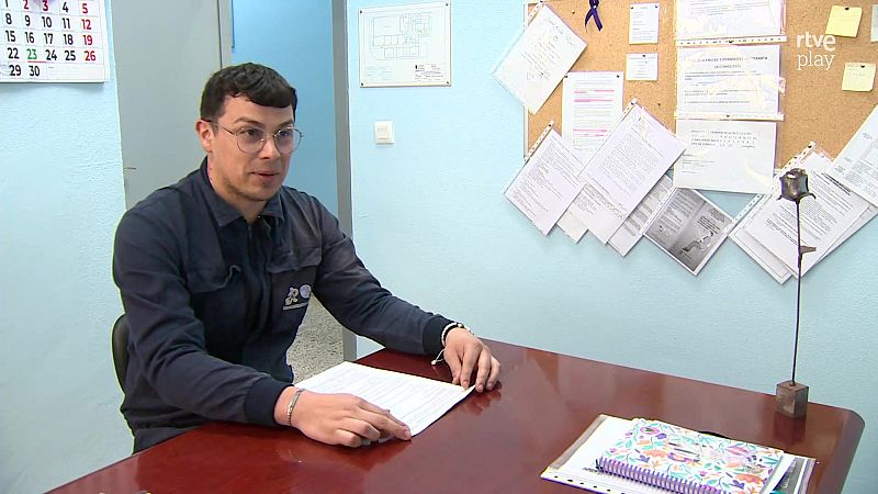 Condenados sin título - Aquí hay trabajo | Ver