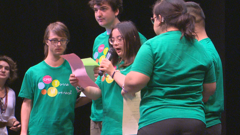 Estudiantes de FP Especial presentan sus proyectos de reciclaje