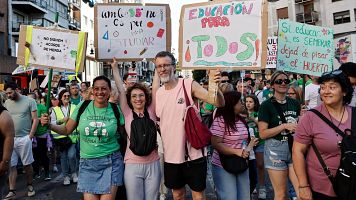 Una nueva marea recorre Valencia para exigir una mejor educaci�n p�blica tras dos semanas de huelga