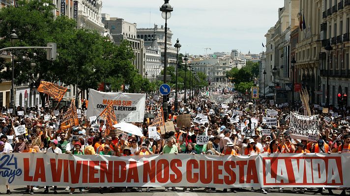 Telediario Fin de Semana - Crece la ola de indignación por la situación de la vivienda en España