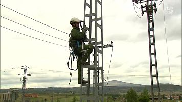 Mujeres en el sector el�ctrico