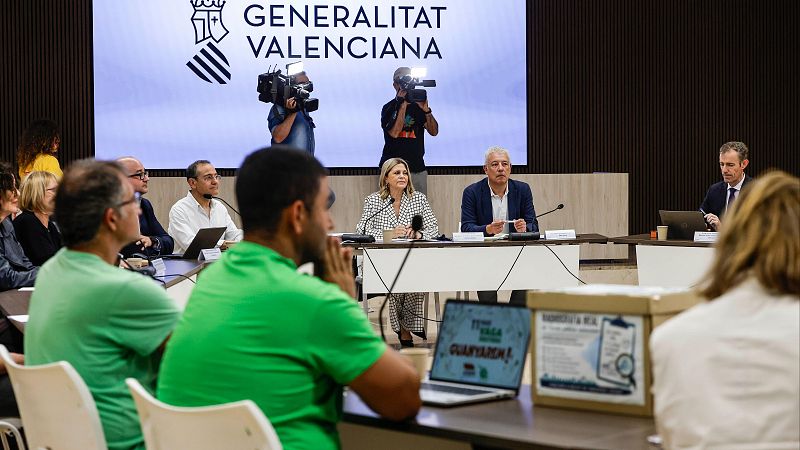 La huelga de docentes continúa en la Comunidad Valenciana tras no alcanzarse un acuerdo en materia retributiva - Telediario 2 | Ver