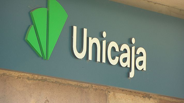 TeleCantabria - Exclusión financiera : Cantabria ha perdido 33 oficinas bancarias y 130 cajeros entre 2021 y 2024