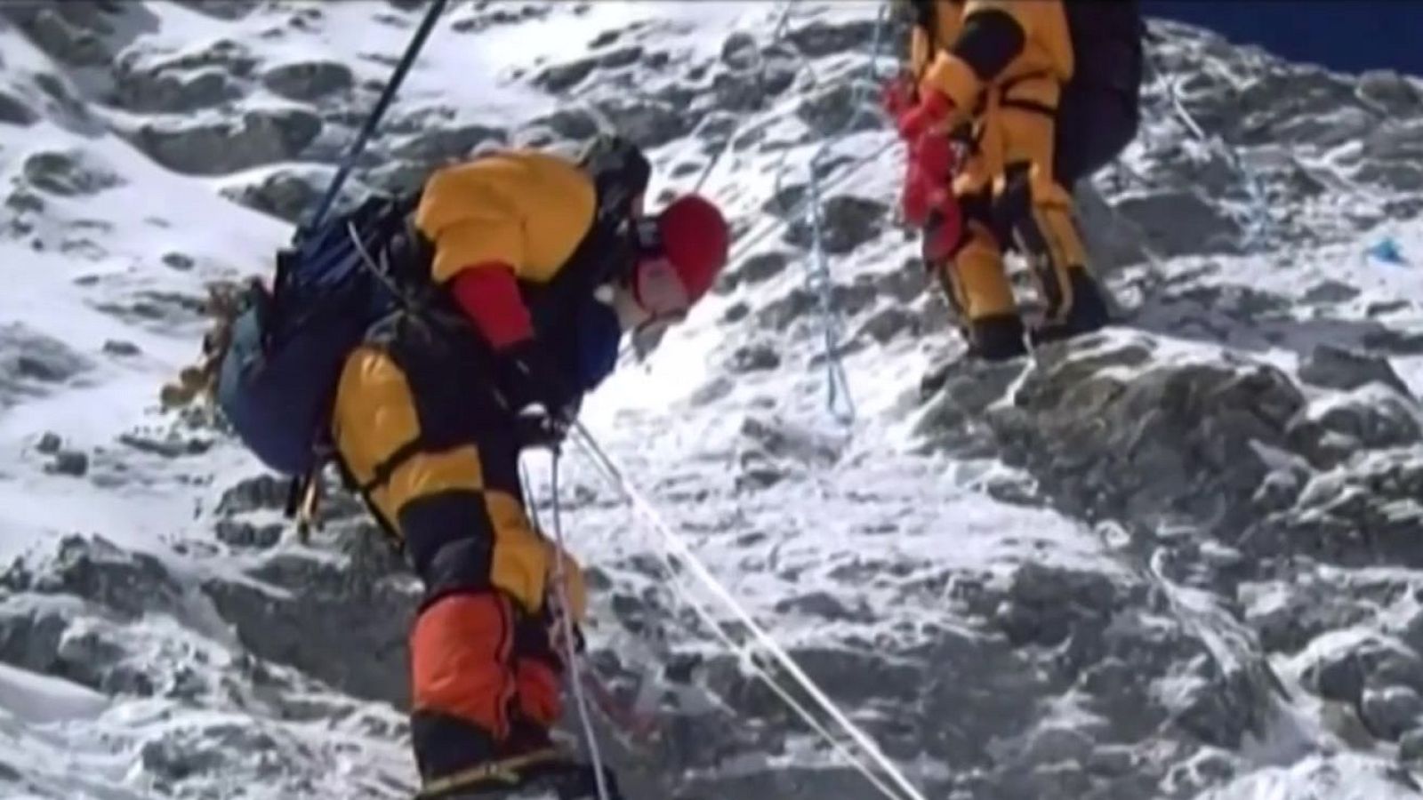 El día en que Toledo llegó al Everest: 20 años de la expedición alpinista que alcanzó la cima | Ver