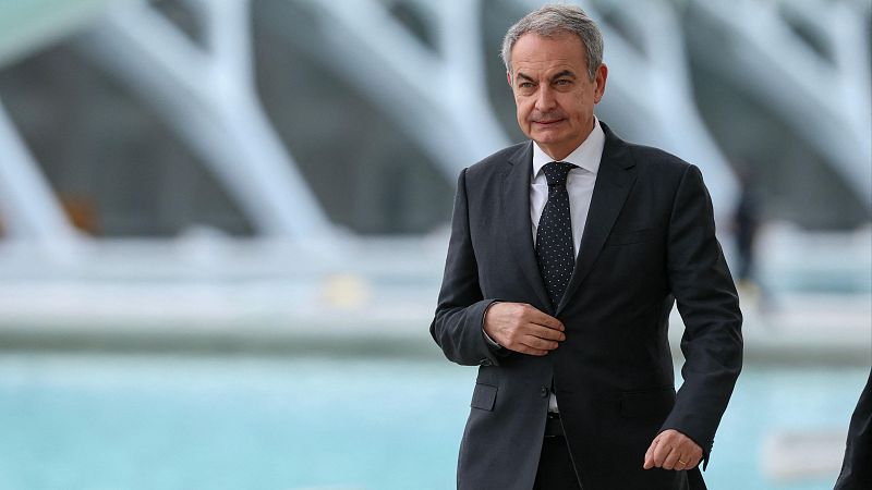 El juez cree que el correo de Zapatero era el nodo central de comunicación interna de la organización | Ver