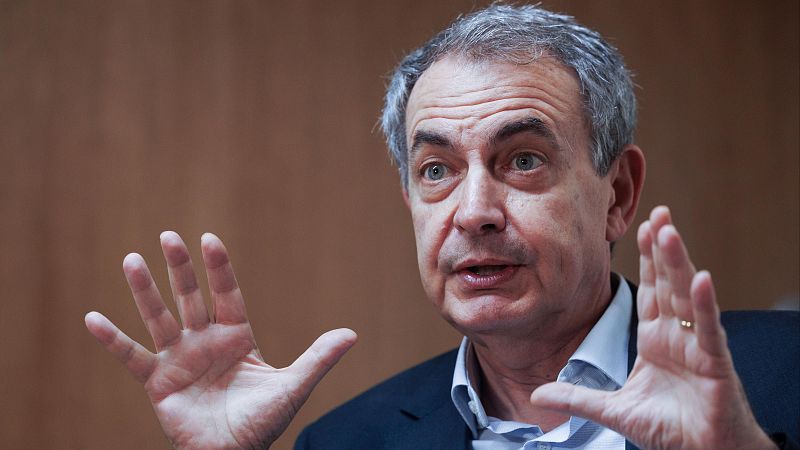Casi cuatro semanas tendrán finalmente el expresidente del Gobierno José Rodríguez Zapatero y su abogado para preparar la declaración ante el juez. ¿Qué es lo más delicado a lo que se enfrenta Zapatero en ese interrogatorio? ¿En qué asuntos del sumario tendrán que poner mayor atención? Televisión Española ha preguntado a varias juristas.