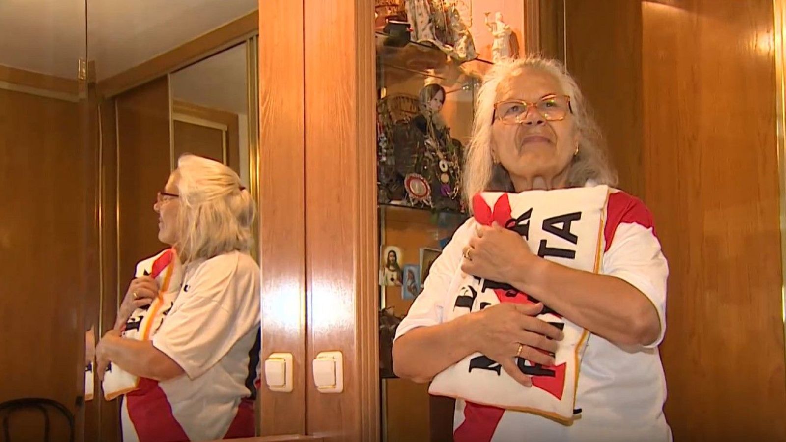 La gran famila rayista: del socio 'número 1' a la abuela del equipo - Los Deportes de La1 | Ver