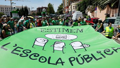 Sindicats i conselleria d'Educaci� encara no arriben a un acord per a posar fi a la vaga del professorat - L'informatiu - Comunitat Valenciana | Ver