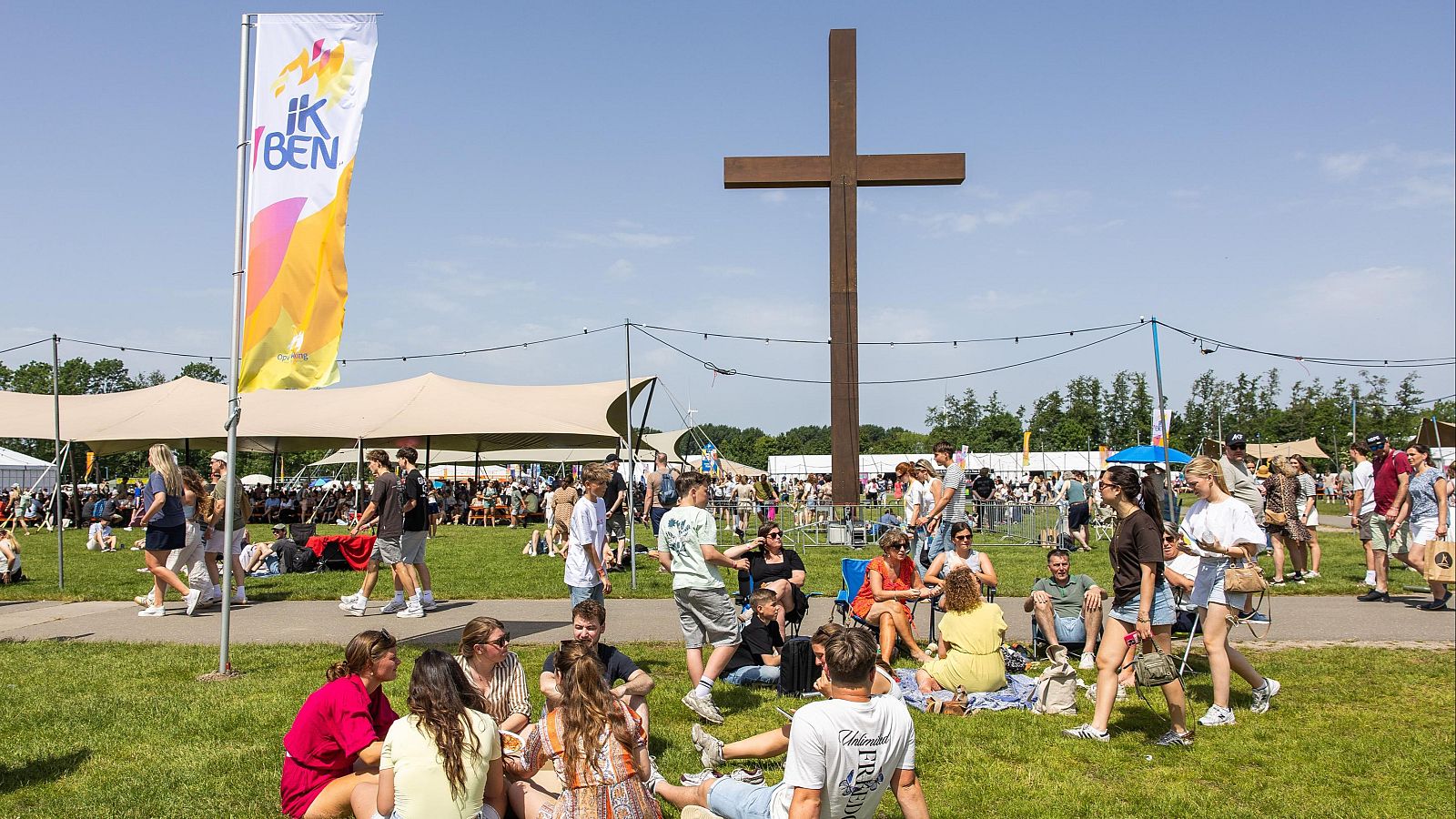 El auge del evangelismo llega a España - La tarde en 24h | Ver