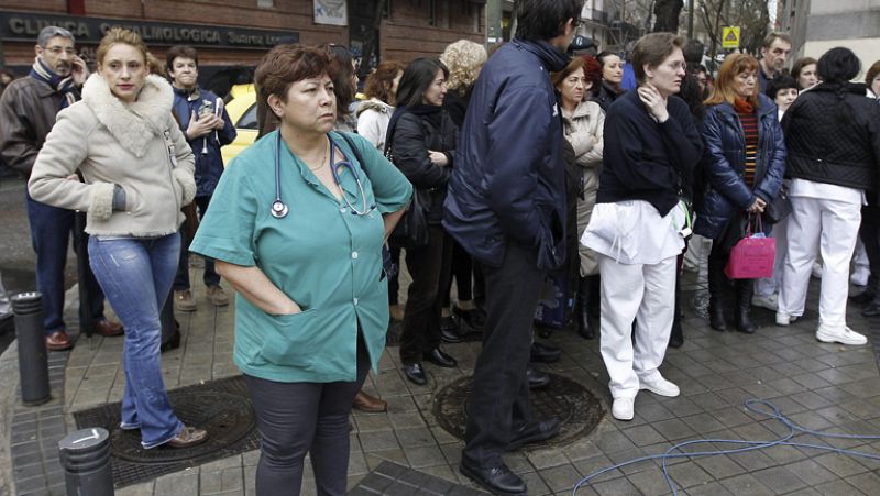 Un incendio desaloja parte de La Milagrosa, donde se encuentra ingresado el rey