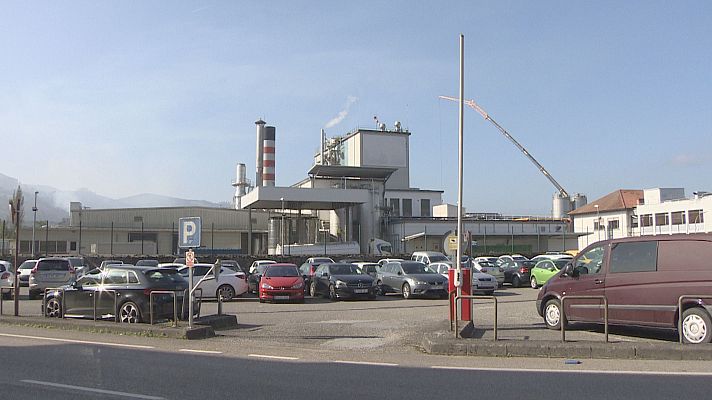 TeleCantabria - La convocatoria de huelga en la planta cántabra de Nestlé sigue adelante