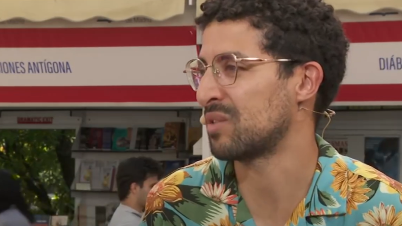 Yunez Chaib (La Revuelta), se estrena como novelista con 'Corderito' - Diario 24 | Ver