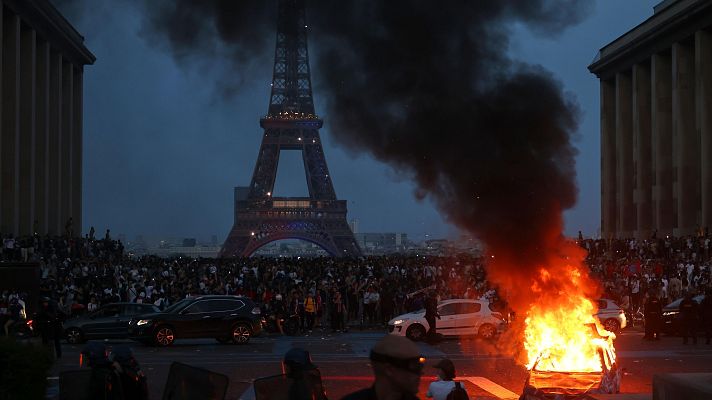 Telediario Fin de Semana - Centenares de detenidos en las celebraciones del triunfo del PSG en la Champions