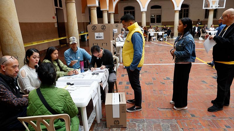 Colombia acude a las urnas en medio de la peor crisis de violencia en a�os