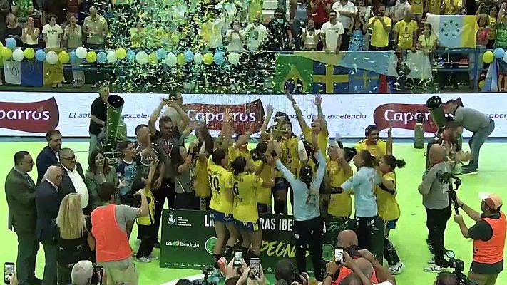 Balonmano - El Rocasa Gran Canaria deja en Telde la segunda Liga Guerreras de su historia
