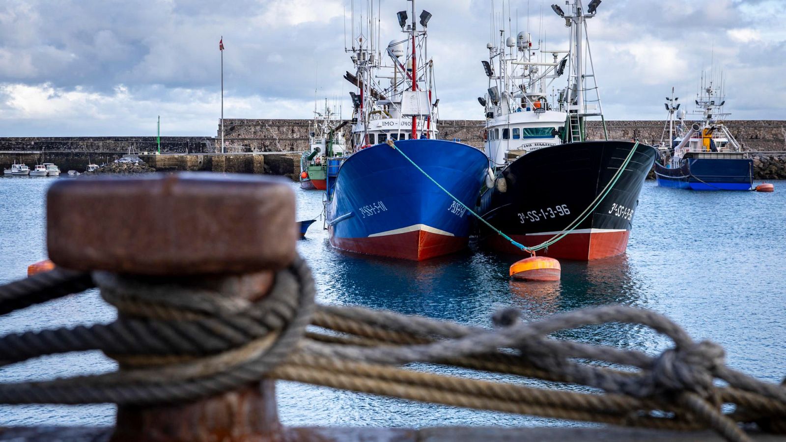 La subida de los carburantes ahoga a los pescadores | Ver
