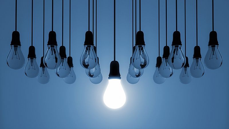 Junio empieza con cambios en la factura de la electricidad y del gas: vuelve el IVA al 21 %