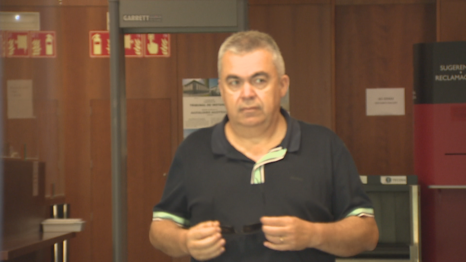 Santos Cerdán niega el uso de fondos del PSOE para chantajes o sobornos - Telenavarra | Ver
