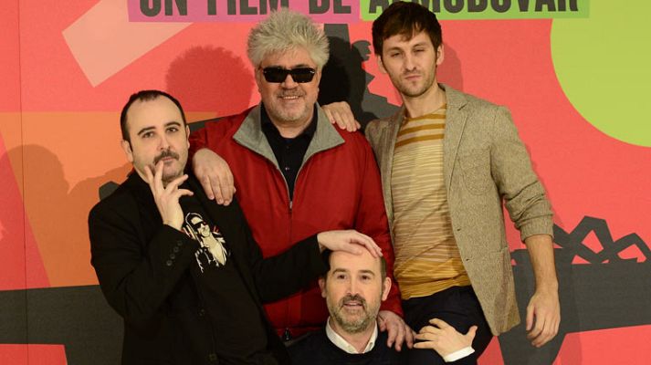 D Corazón - Almodóvar presenta 'Los amantes pasajeros' en Madrid