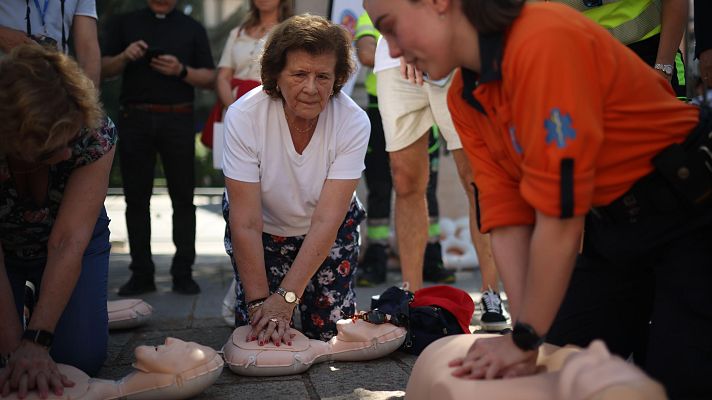 Telediario 1 - Los voluntarios para la organización de la visita del papa se forman ante posibles emergencias