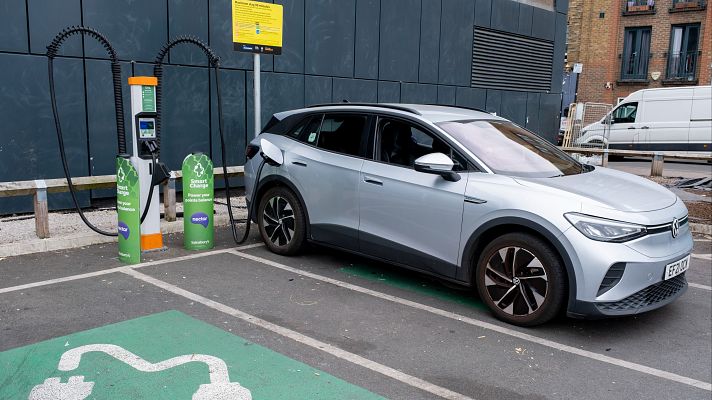  - Los coches híbridos y eléctricos conquistan al mercado