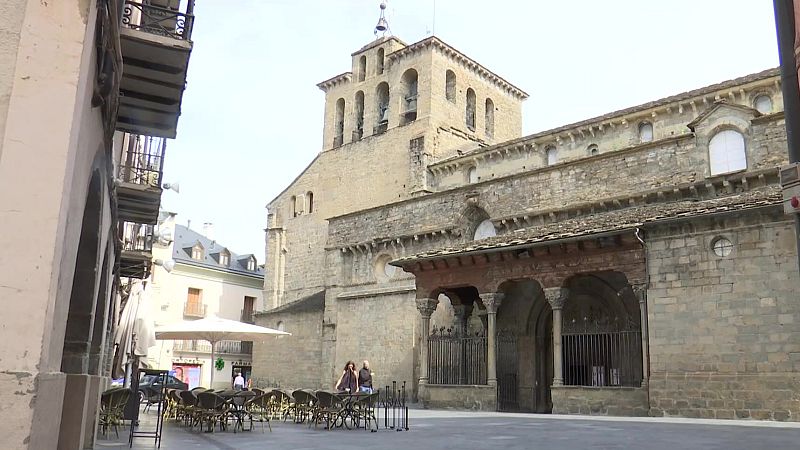 La torre campanario de la catedral de Jaca abre al p�blico - Noticias Arag�n | Ver