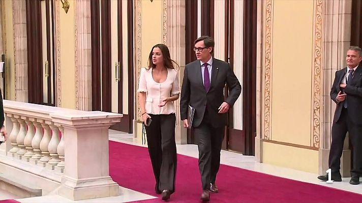L'Informatiu - La polèmica per corrupció enfronta Illa amb tota l’oposició
