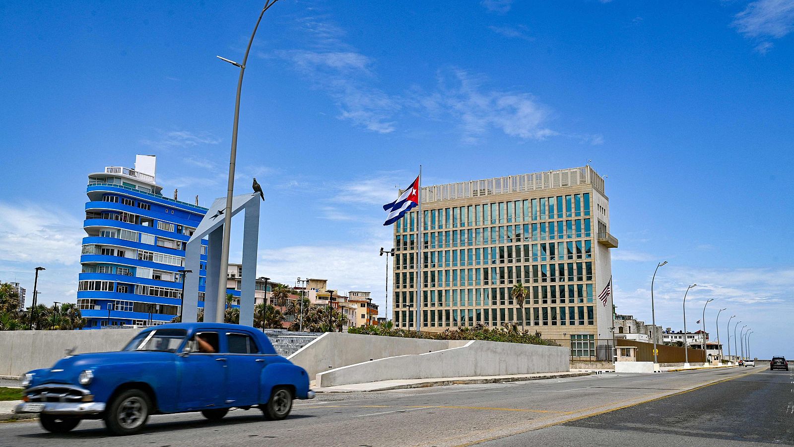 Visa, Mastercard y la cadena hotelera Meliá dejan de operar en Cuba | Ver